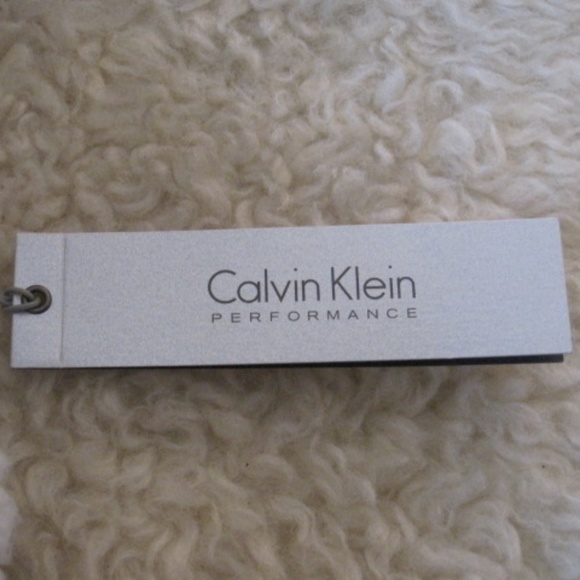 ** Host Pick** Calvin Klein Performance Sherpa Trimmed Vest - Picture 7 of 11